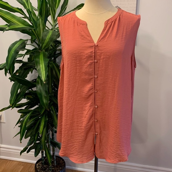 Liz Claiborne Tops - 🛍️LIZ CLAIRBORNE Salmon Button Front  Sleeveless Blouse size XL